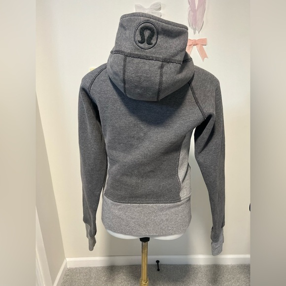 lululemon Old Rare Scuba Fleece Zip-Up Two Tone Gray Jacket - Picture 3 of 5